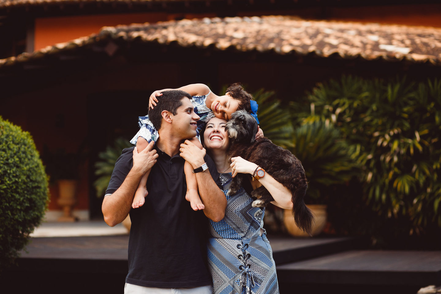 FAMÍLIA FAMÍLIA