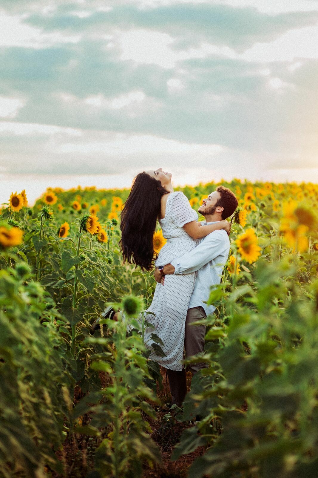 Foto Gabi e Uile - Plantação de Girassol - Brasilia Foto Gabi e Uile - Plantação de Girassol - Brasilia - Imagem 11